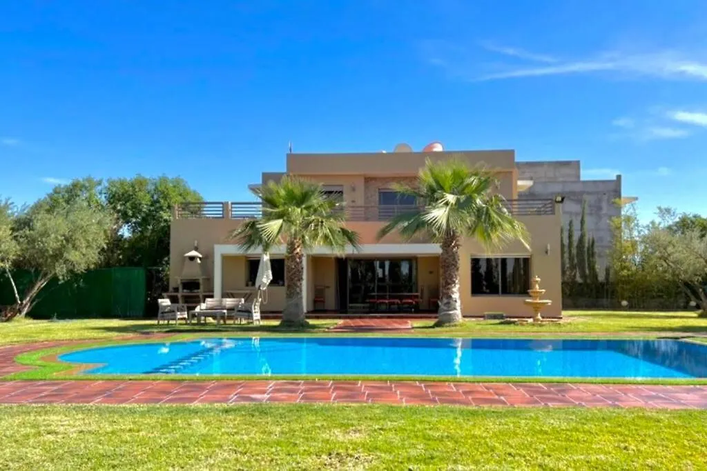 Spacious Moroccan Private Villa With Heated Pool Marakéš